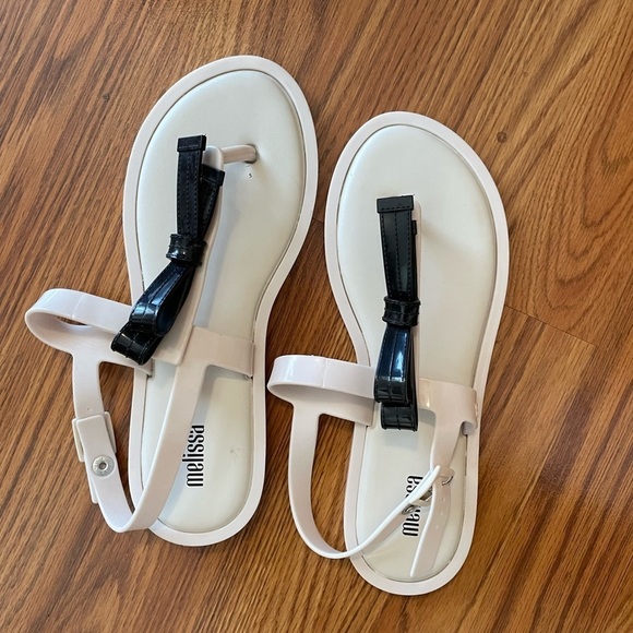 Melissa Thong Sandals Color White Size 6 - Picture 1 of 5